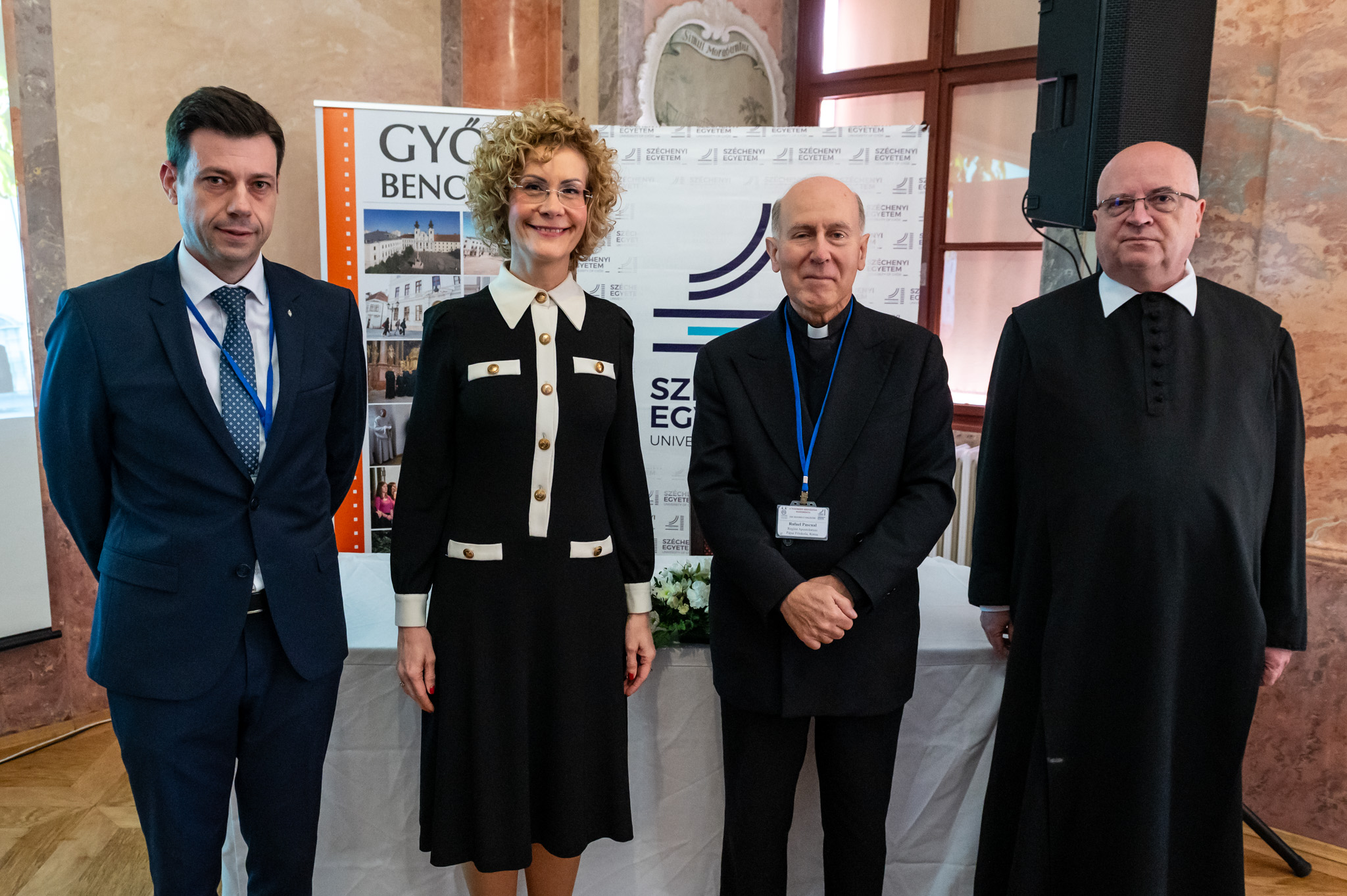 Among those present at the opening were Dr András Tóth, President of the Szaniszló Jáki Society; Dr. Eszter Lukács, Vice President for International Affairs and Strategic Relations at Széchenyi István University; Father Rafael Pascual, Professor of Philosophy at the Pontifical Athenaeum Regina Apostolorum in Rome; and Father Konstantin Tóth, Director of the Czuczor Gergely Benedictine Grammar School in Győr (Photo: Máté Dudás)